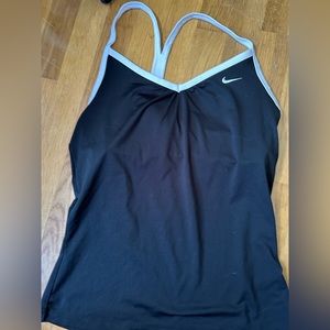 Nike Dri Fit Work Out tank medium